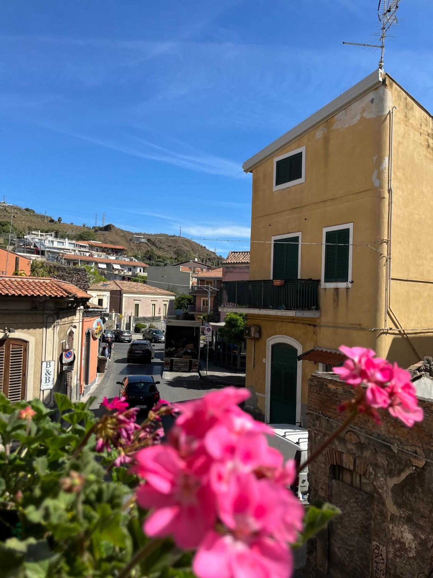 Villa Vista Da Re Aci Castello Exterior foto